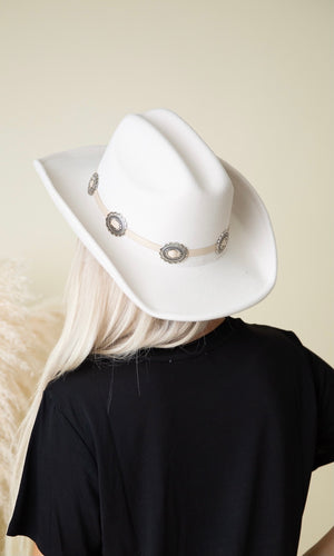 On The Trendy Hat - Ivory